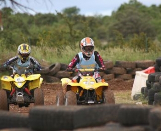  儿童四轮摩托赛道 